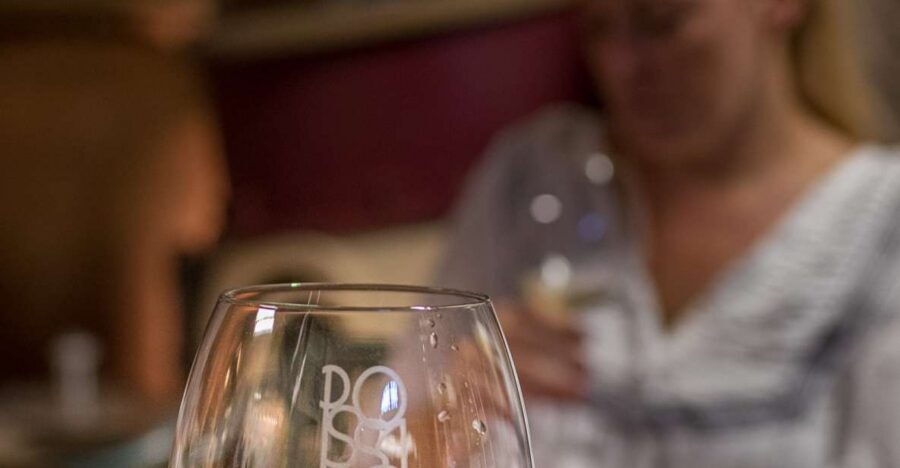 Riomaggiore: Cinque Terre Wine & Liqueur Tasting Experience - Chiara and the AIS-Sommelier Style of Learning How to Taste