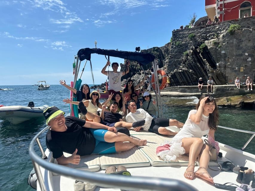 Riomaggiore: Guided Boat Tour around Cinque Terre - Itinerary Walkthrough: Every Village Photo Stop From the Sea