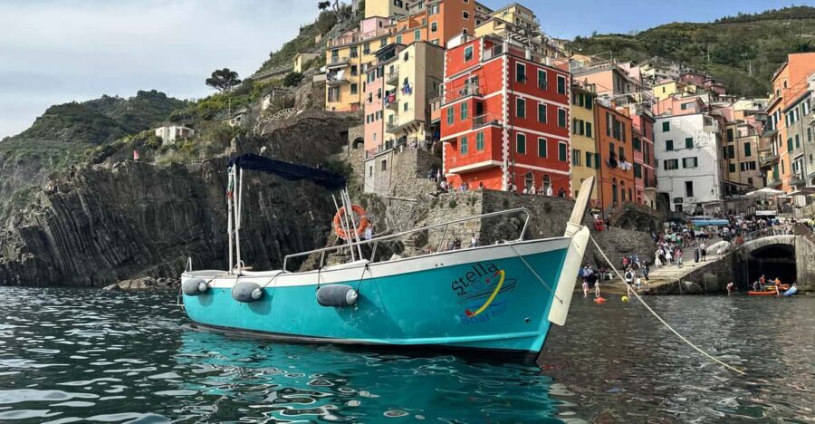 Riomaggiore: Guided Boat Tour around Cinque Terre - Guvano Beach by Vernazza: Swim and Snorkel Time That Actually Works