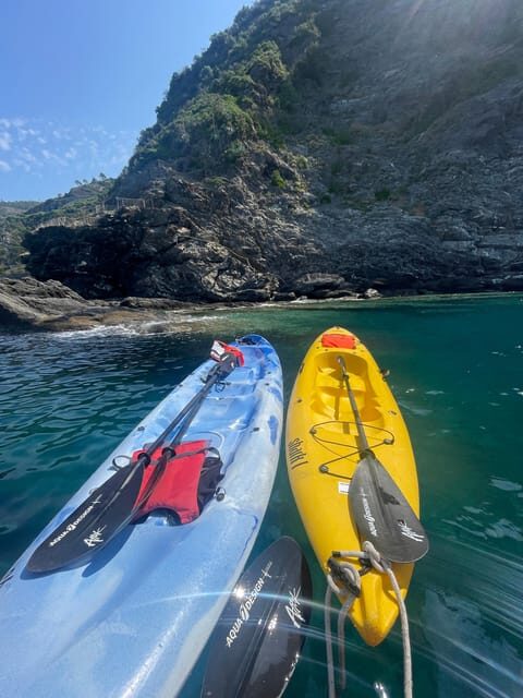 SHARK CAVE KAYAK TOUR - Swimming and snorkeling: when the water is the itinerary
