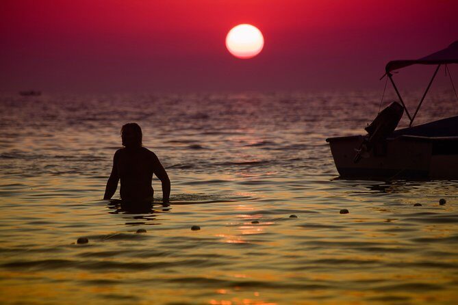 Sunset Boat Tour to Cinque Terre with aperitif on board - The swim/snorkel break: fun, but plan your comfort