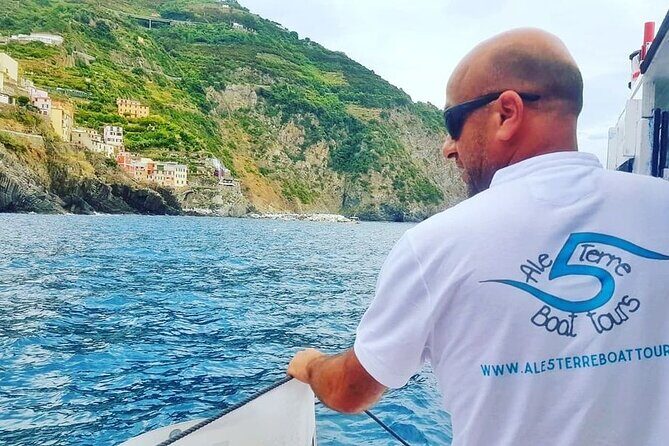 Sunset private boat tour of Cinque Terre with traditional ligurian gozzo - Passing Vernazza From Sea Level: The Town Looks Different When You Don’t Have to Climb