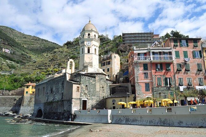 The Best of Cinque Terre Small Group Tour from Lucca - Getting between towns: why boat and train make this itinerary feel right