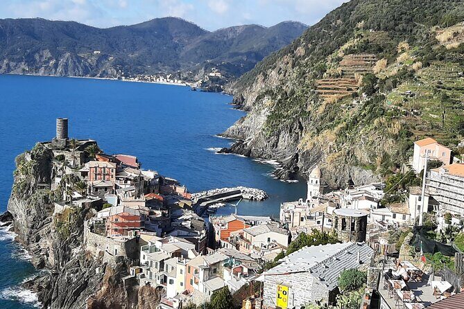 Uniquely classic Cinque Terre - A classic Cinque Terre circuit, guided and practical