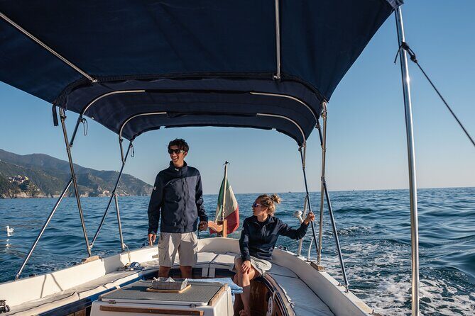 Where the Sun sets: your 5Terre Chill Cruise - Swimming and Snorkeling in a Secluded Bay